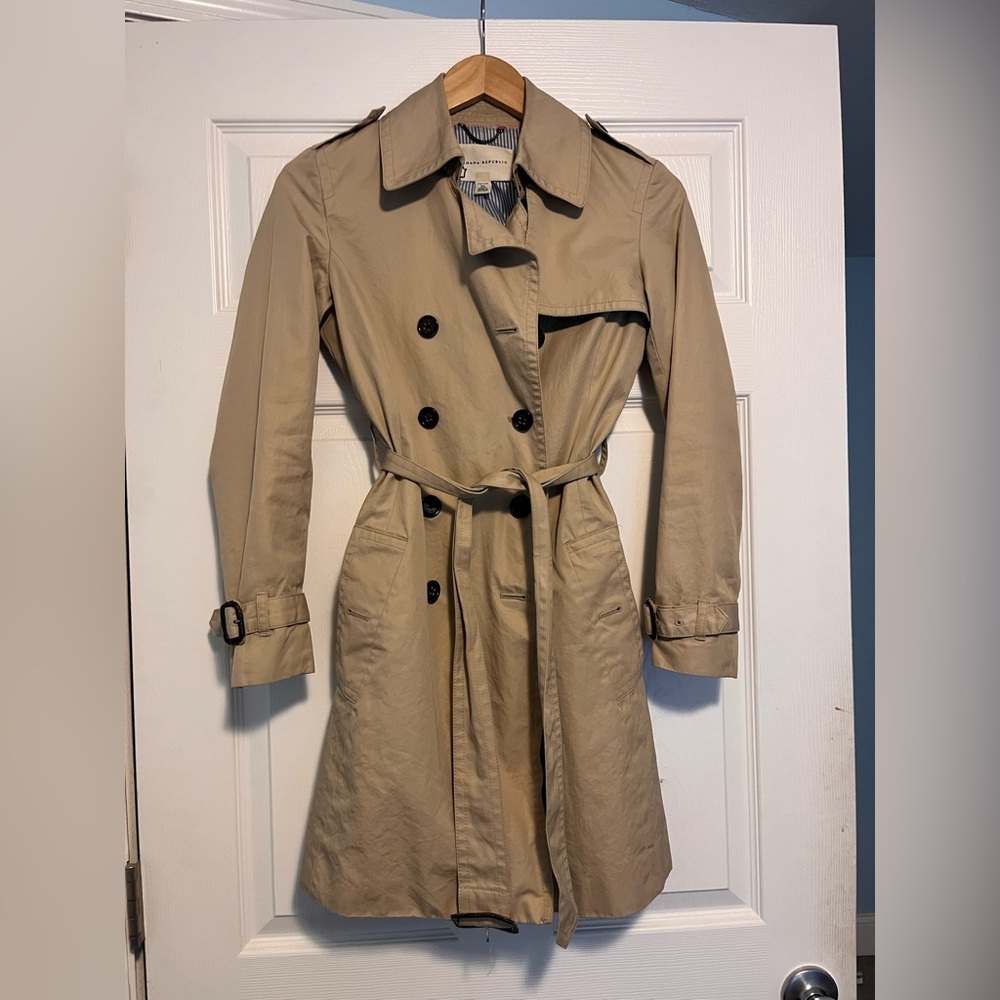 Banana Republic Beige Trench Coat